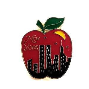 VTG Big Apple New York City Night Skyline Twin Towers Cresent Moon Pin Souvenir